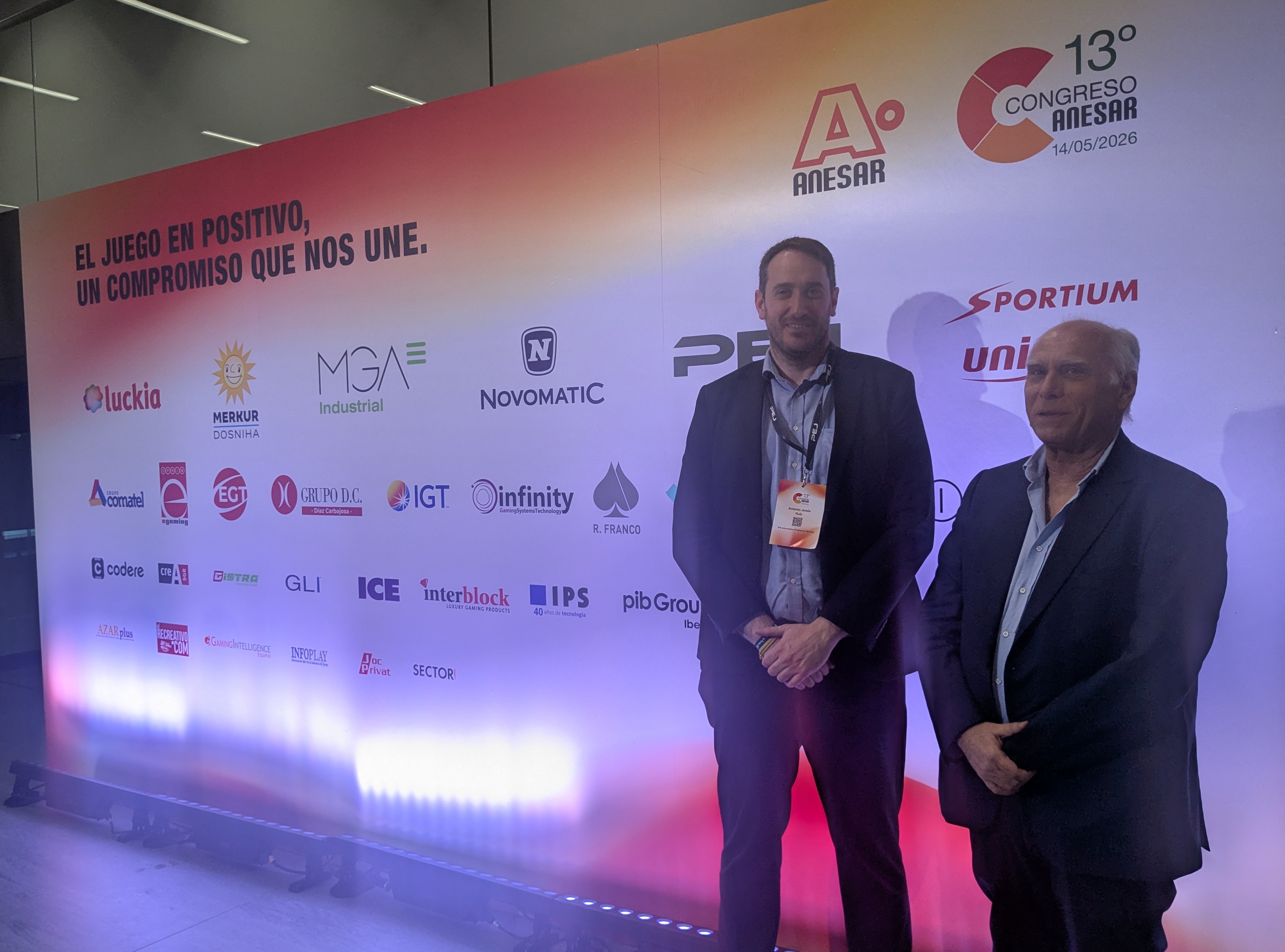 Francesc Folguera y Antonio J. Ruiz, representantes de IPS, durante el Congreso ANESAR 2026